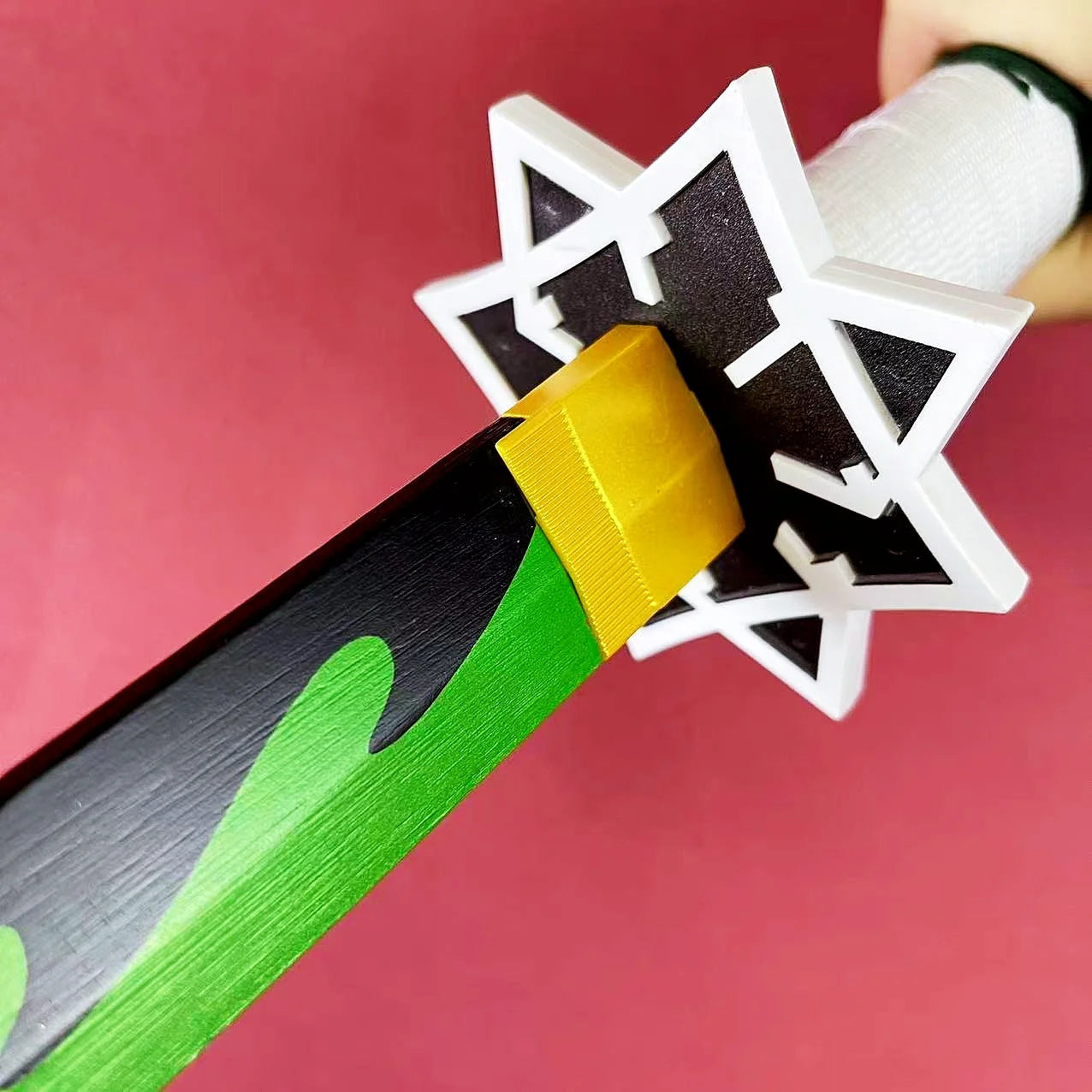 Genya's Green Edge Katana – Life-Size 40inch (104cm) Cosplay Sword